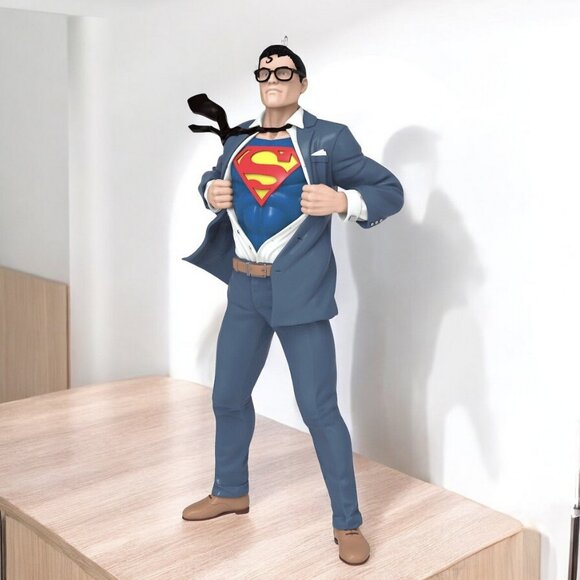 2024 HALLMARK KEEPSAKE ORNAMENT DC SUPERMAN CLARK KENT NEW - Picture 9 of 10